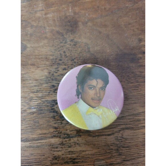Vintage Michael Jackson Pinback Button Pin King Of Pop R&B Soul Icon Jackson 5 - Picture 1 of 2